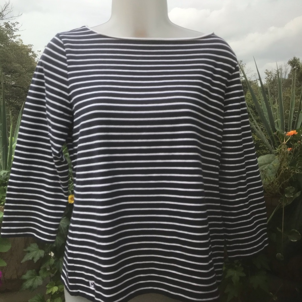 Chaps Women’s top w/blue-white stripes, Size L
